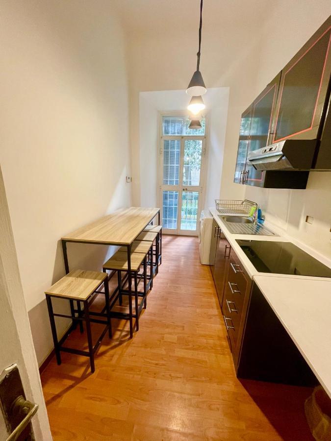 Parisa House Lejlighed Rom Eksteriør billede