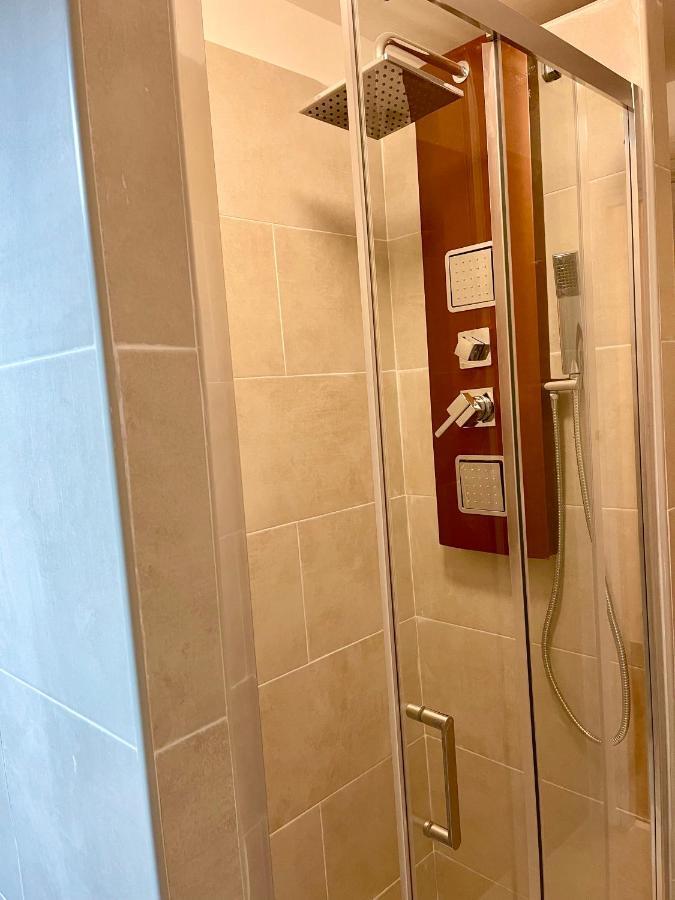 Parisa House Lejlighed Rom Eksteriør billede